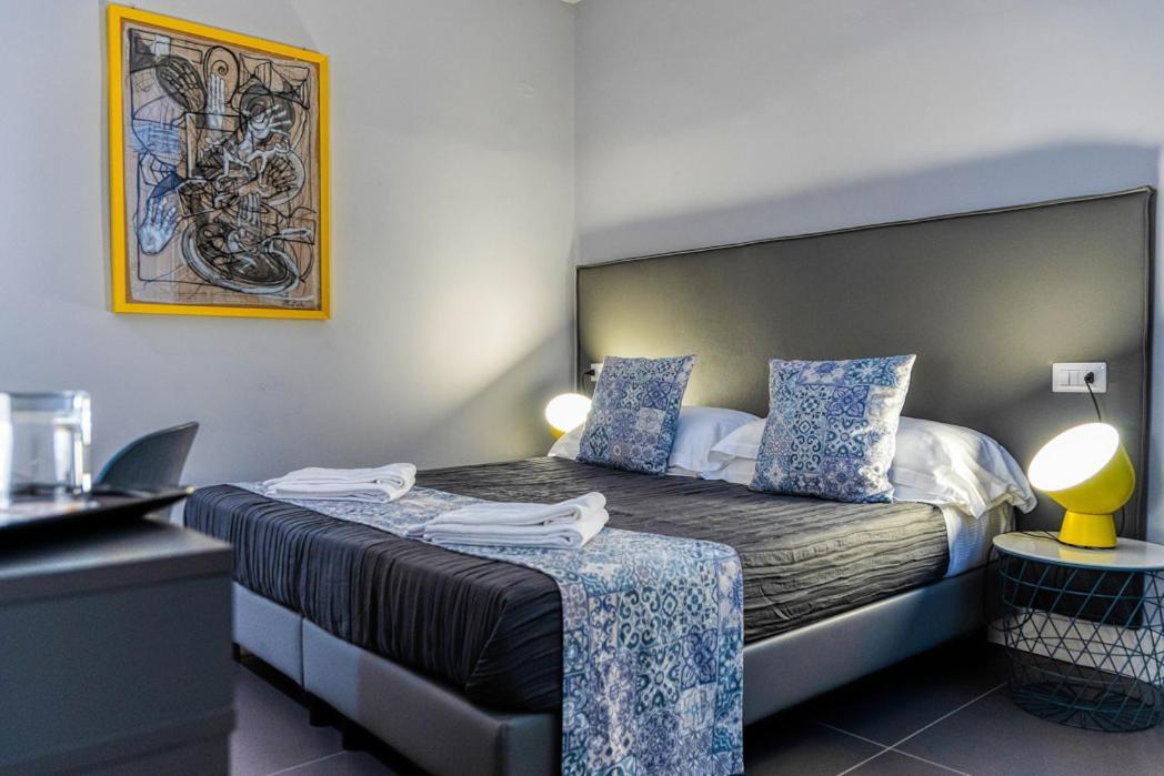 Re Vittorio De Luxe Bed & Breakfast Messina Exterior photo